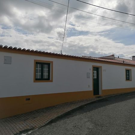 A Casa da Carolina Mértola Exterior foto